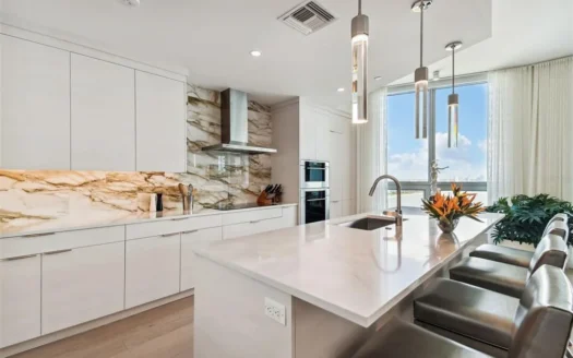 Hidden apartment in the Valley